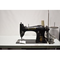 Singer 95K40 industrial sewing machine